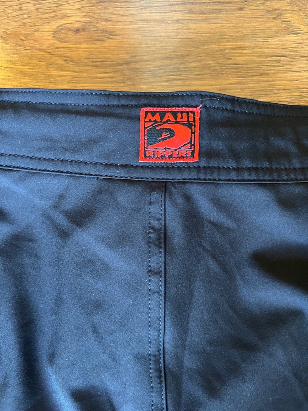 Maui Rippers Black Board Shorts Women’s Size 12 Surf Swim Trunks Drawstring - Picture 4 of 10